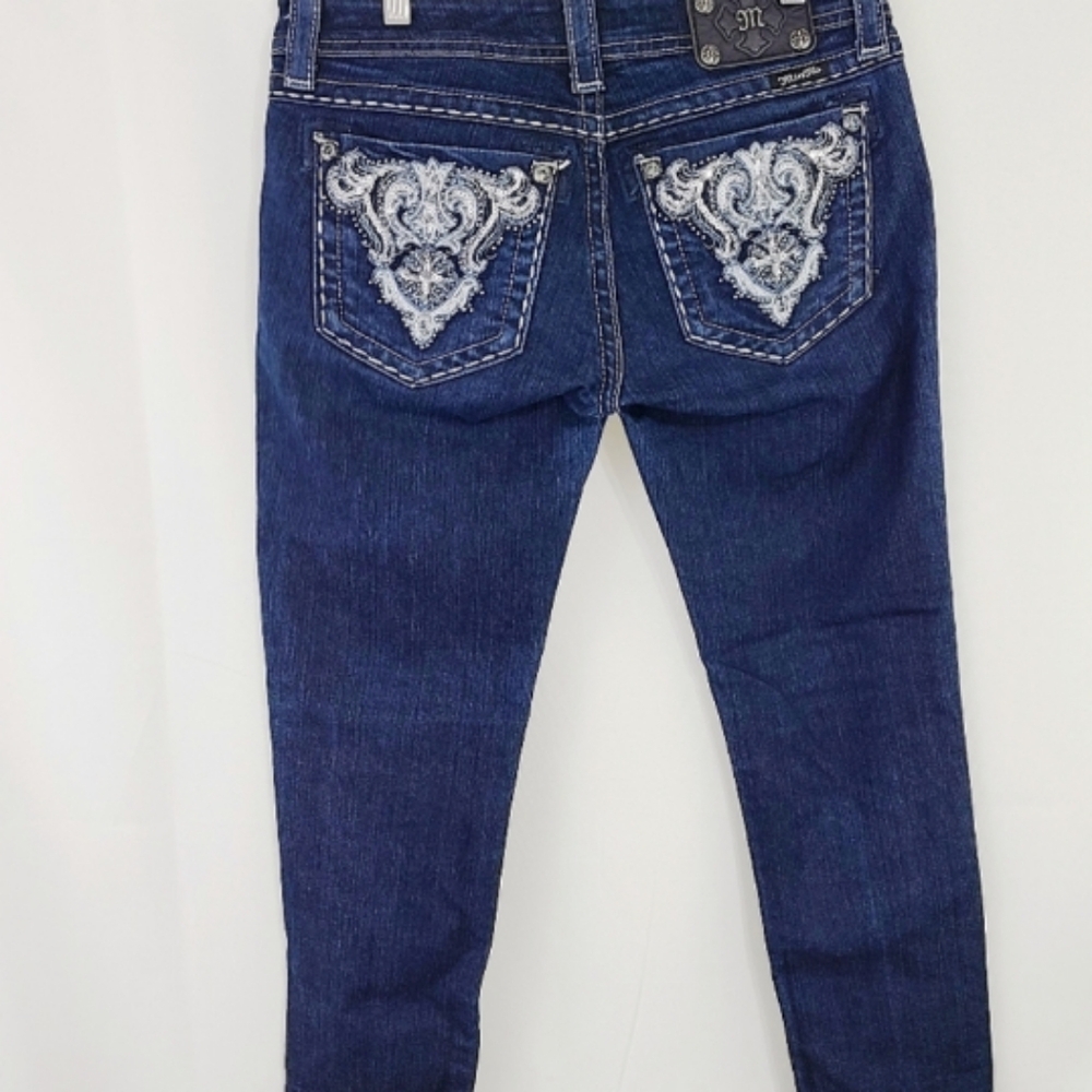 Miss Me skinny jeans dark blue rhinestone embroidered pockets size 28